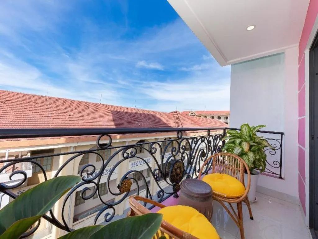 OYO 1028 Flower House Apartment