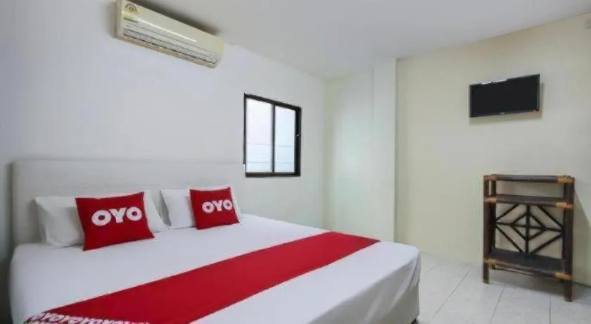 Bed in OYO 885 You And Me House