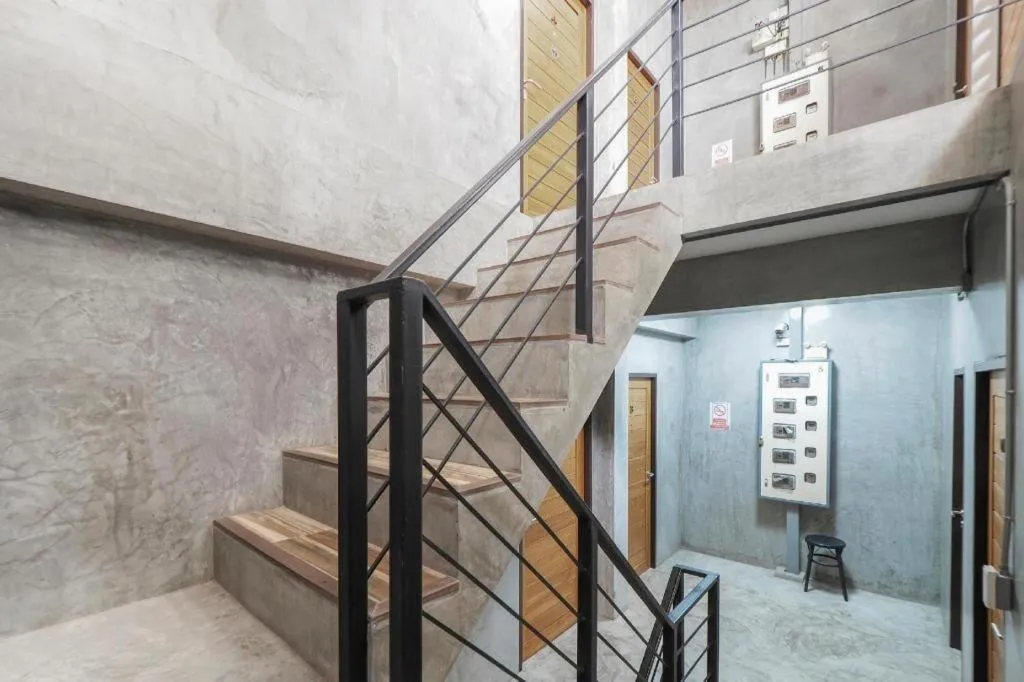 OYO 935 The Palm Apartment