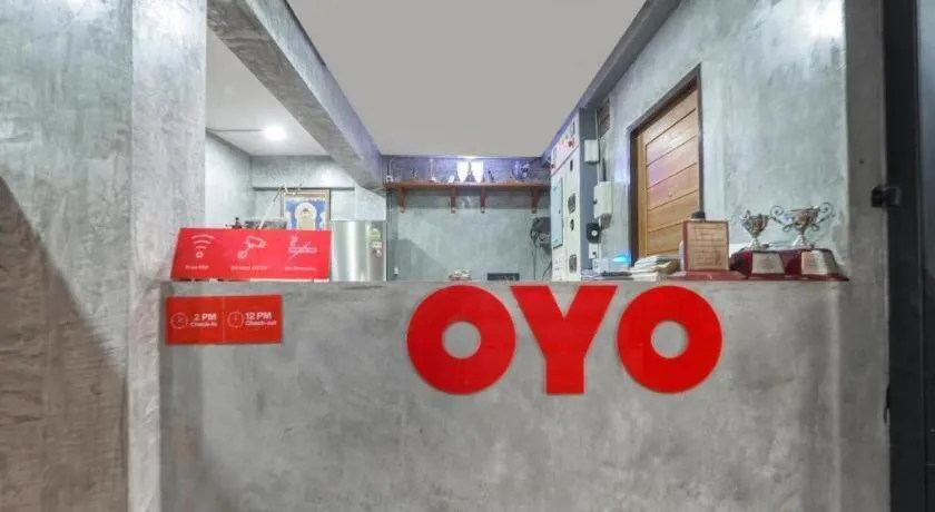 OYO 935 The Palm Apartment