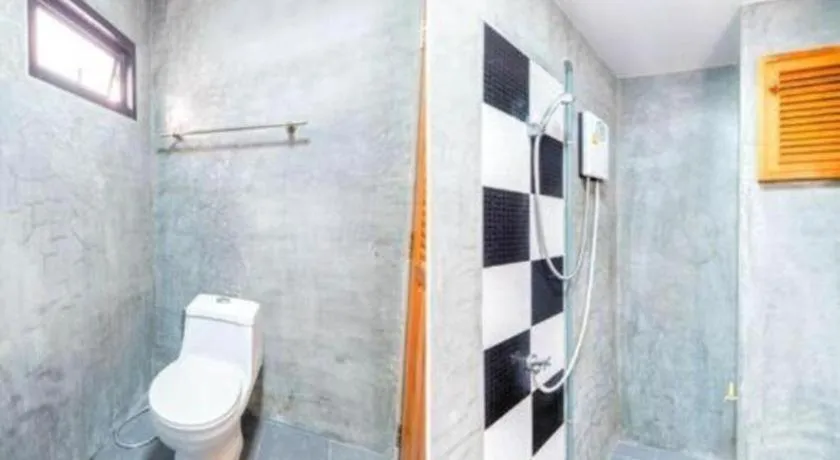 OYO 935 The Palm Apartment