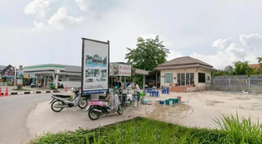 CAPITAL O961 Baan Dow Chompoo Resort