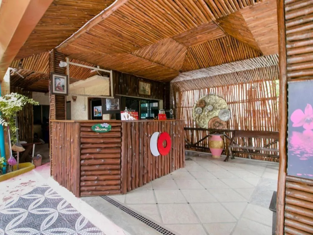 CAPITAL O961 Baan Dow Chompoo Resort