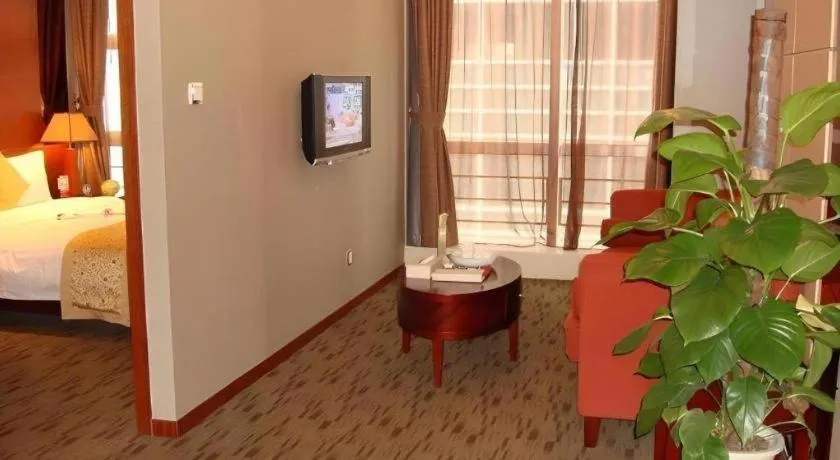 Bed in Golden Central Hotel Shenzhen