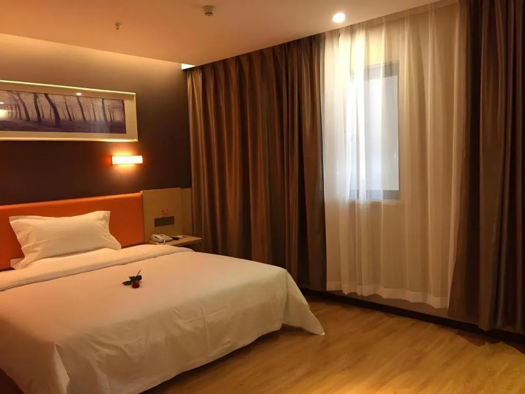 Bed in 7 Days Premium Nanjing Gaochun Beiling Road Branch