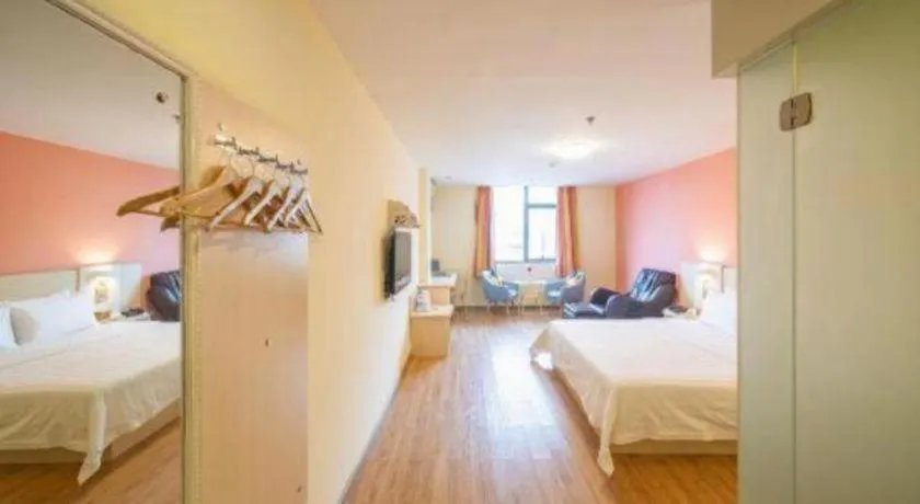 Bed in 7 Days Inn Huizhou Daya Bay Wanda Plaza