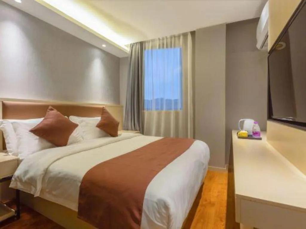 Bed in Gya Hotel Shanghai Long Distance Passenger Terminal Station