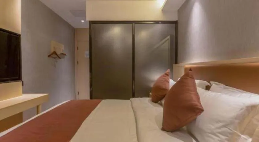 Bed in Gya Hotel Shanghai Long Distance Passenger Terminal Station