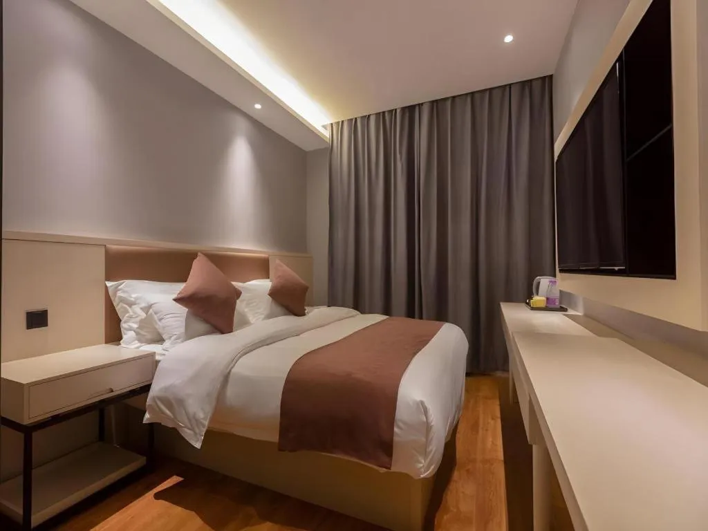 Bed in Gya Hotel Shanghai Long Distance Passenger Terminal Station