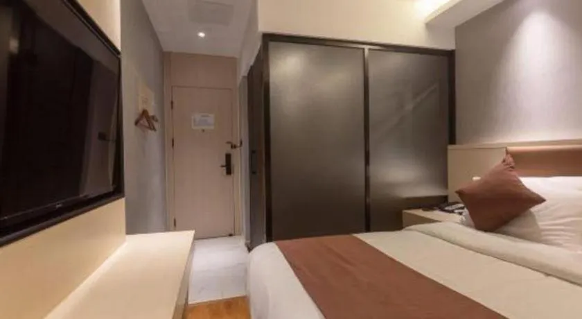 Bed in Gya Hotel Shanghai Long Distance Passenger Terminal Station