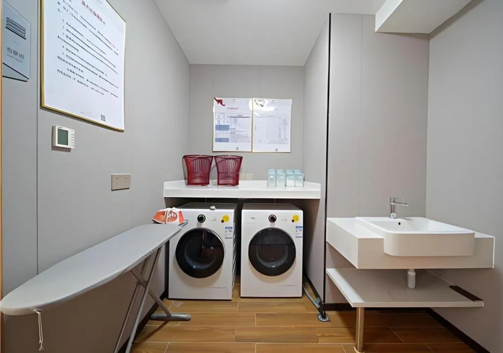 Borrman Hotel Zhaoqing Sihui Tianguangxu Jade City