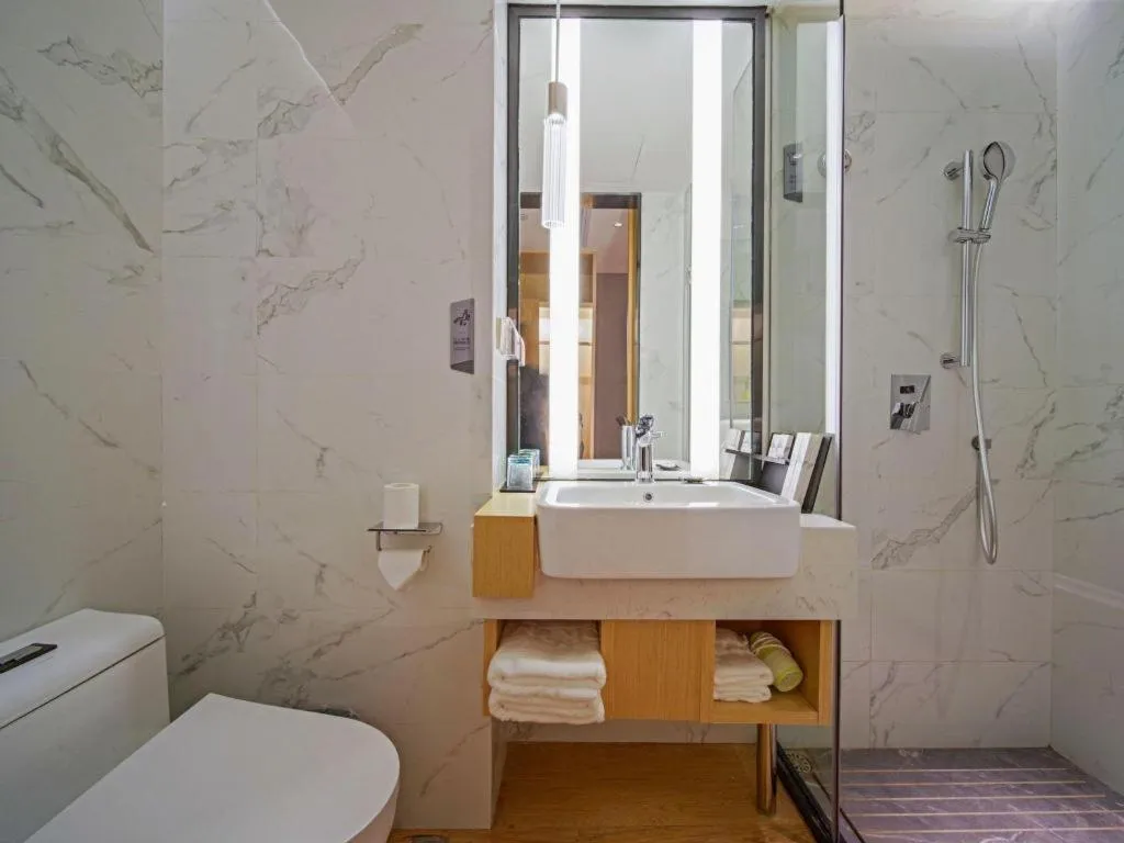 Borrman Hotel Zhaoqing Sihui Tianguangxu Jade City