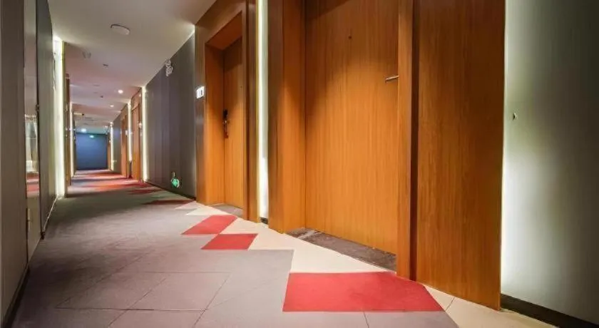 Borrman Hotel Zhaoqing Sihui Tianguangxu Jade City