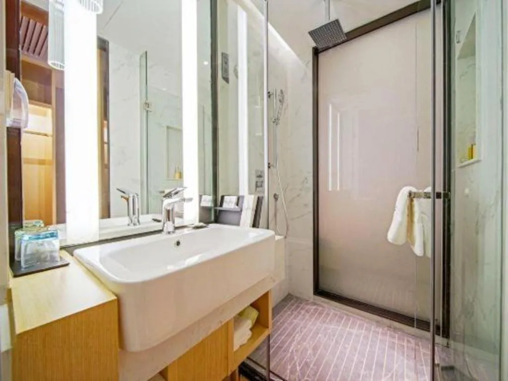 Borrman Hotel Zhaoqing Sihui Tianguangxu Jade City