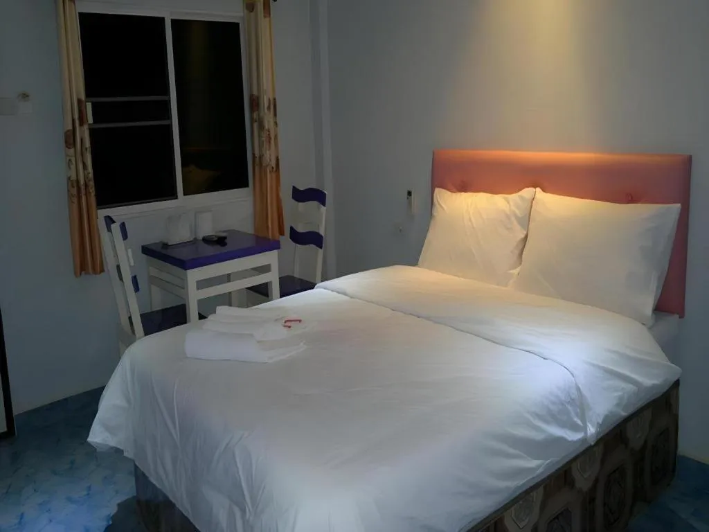 Bed in Wattana Hill Resort