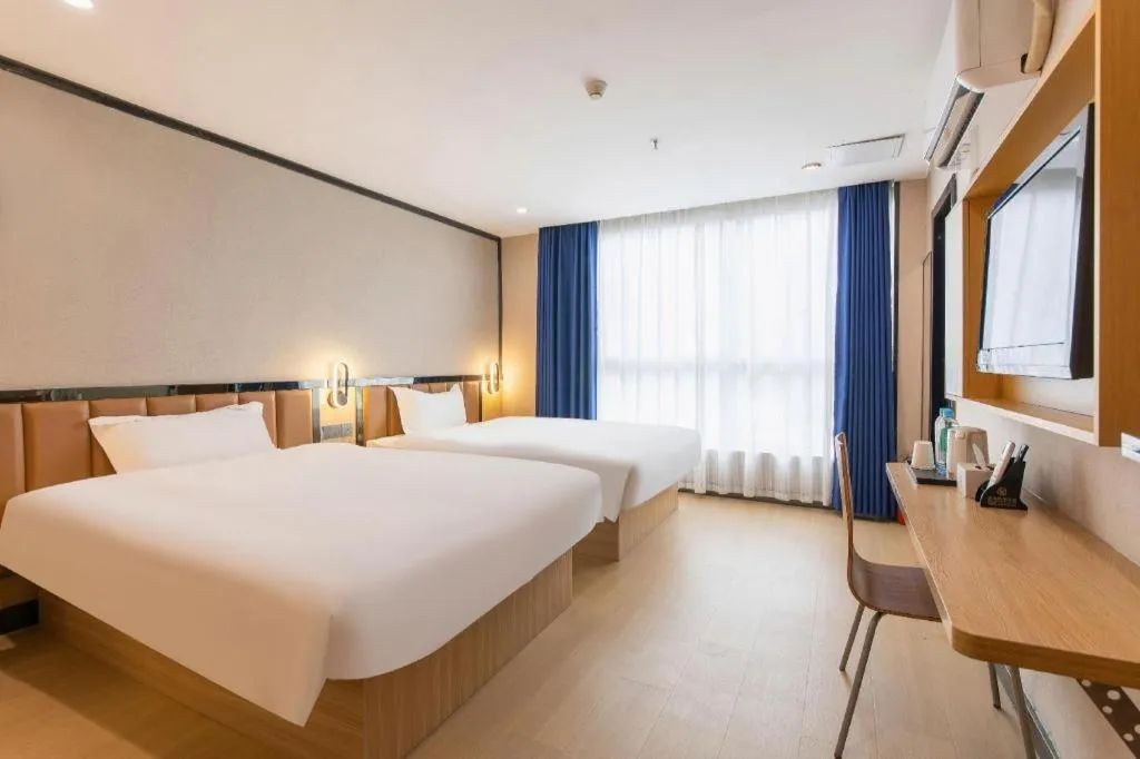 Bed in 7 Days Premium·Guangzhou Dongxiaonan Subway Station