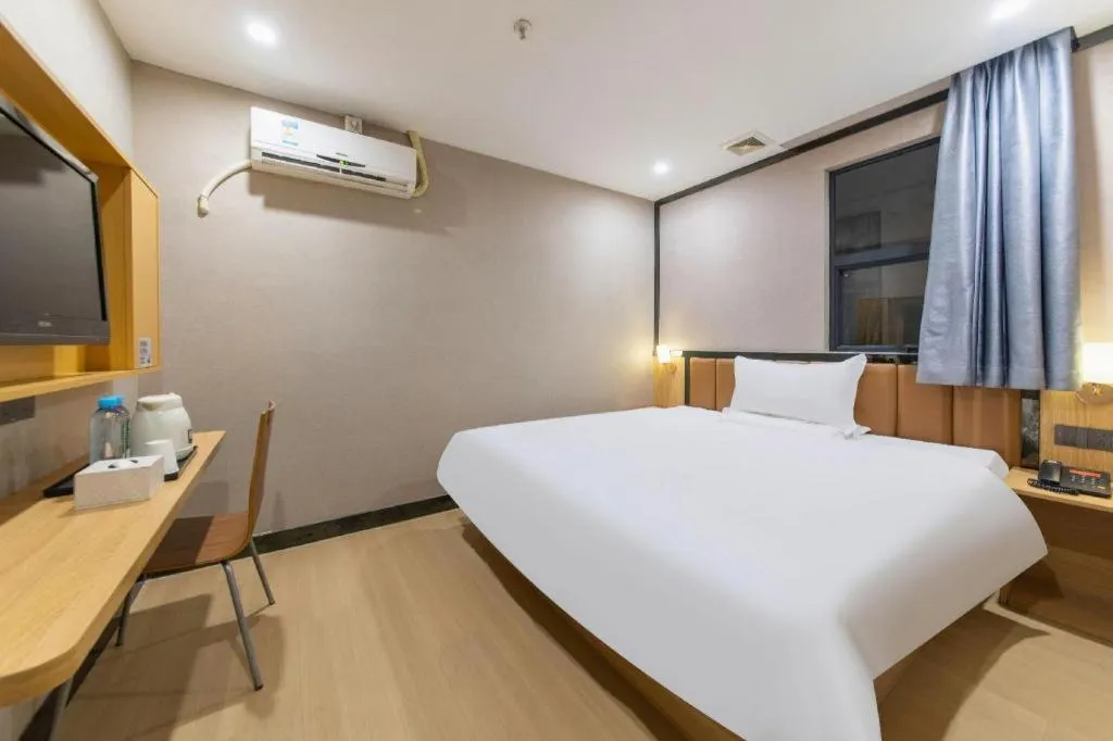 Bed in 7 Days Premium·Guangzhou Dongxiaonan Subway Station