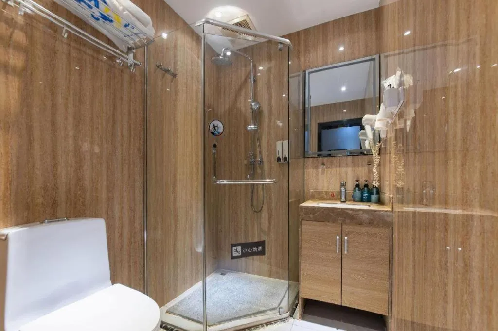 7 Days Premium·Guangzhou Dongxiaonan Subway Station