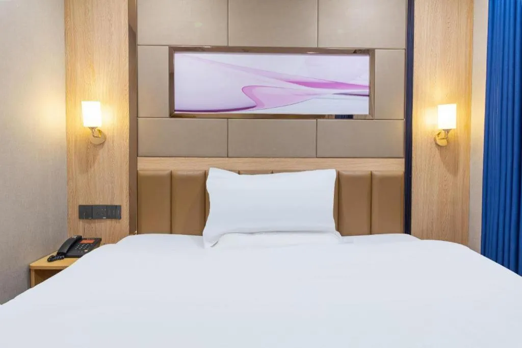 Bed in 7 Days Premium·Guangzhou Dongxiaonan Subway Station