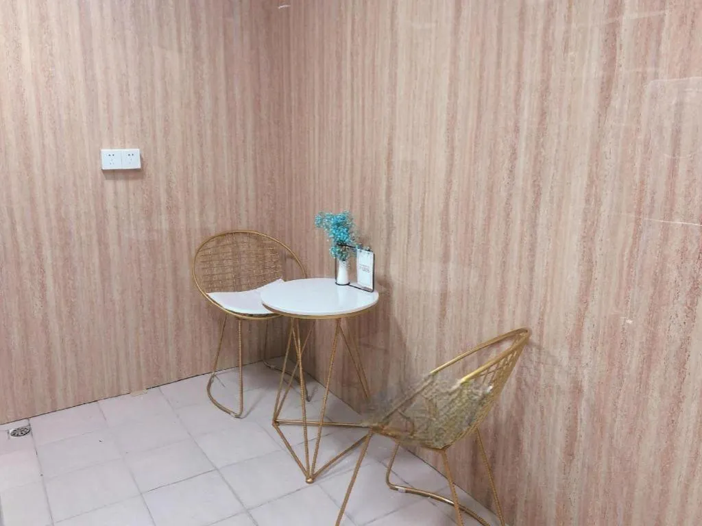 7 Days Premium·Guangzhou Dongxiaonan Subway Station