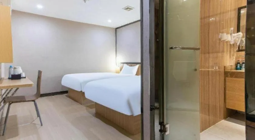 Bed in 7 Days Premium·Guangzhou Dongxiaonan Subway Station