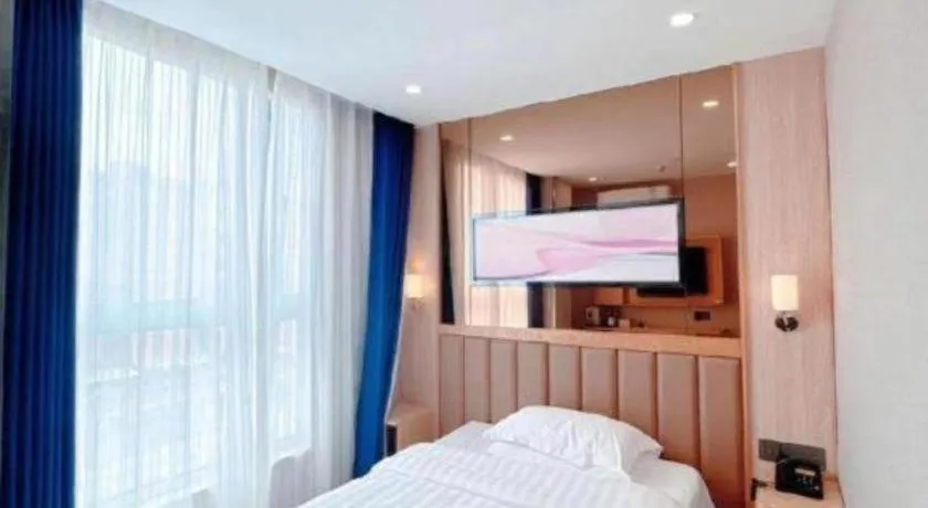 Bed in 7 Days Premium·Guangzhou Dongxiaonan Subway Station