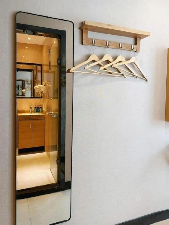 7 Days Premium·Guangzhou Dongxiaonan Subway Station