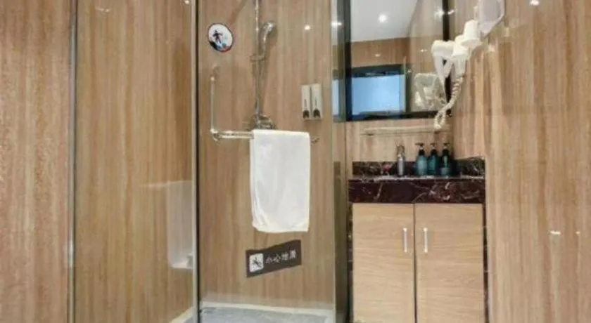 7 Days Premium·Guangzhou Dongxiaonan Subway Station