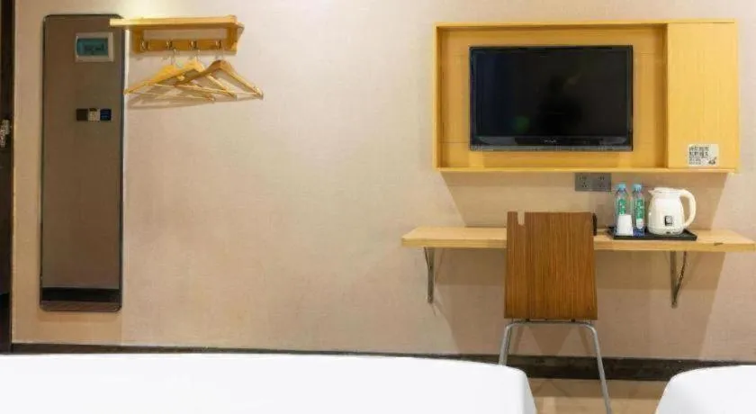 7 Days Premium·Guangzhou Dongxiaonan Subway Station