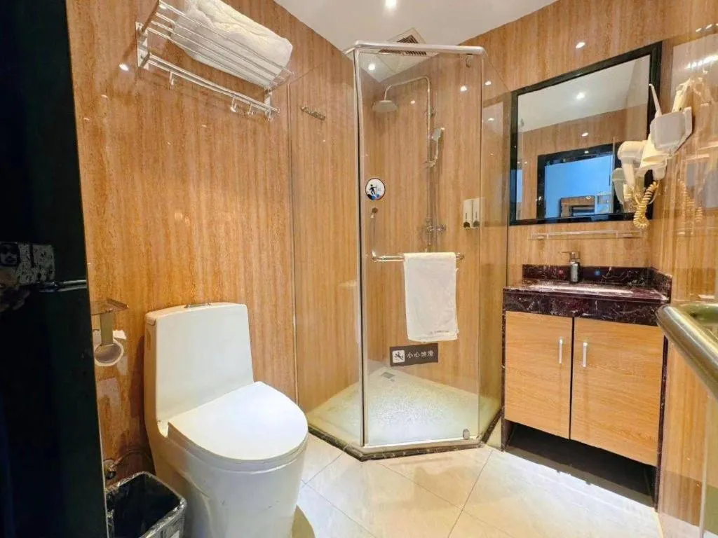 7 Days Premium·Guangzhou Dongxiaonan Subway Station