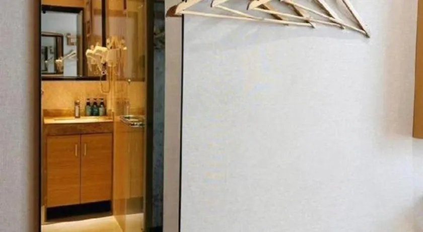 7 Days Premium·Guangzhou Dongxiaonan Subway Station