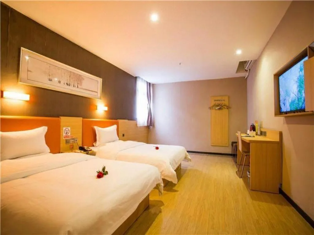 Bed in 7 Days Premium·Guangzhou Dongxiaonan Subway Station