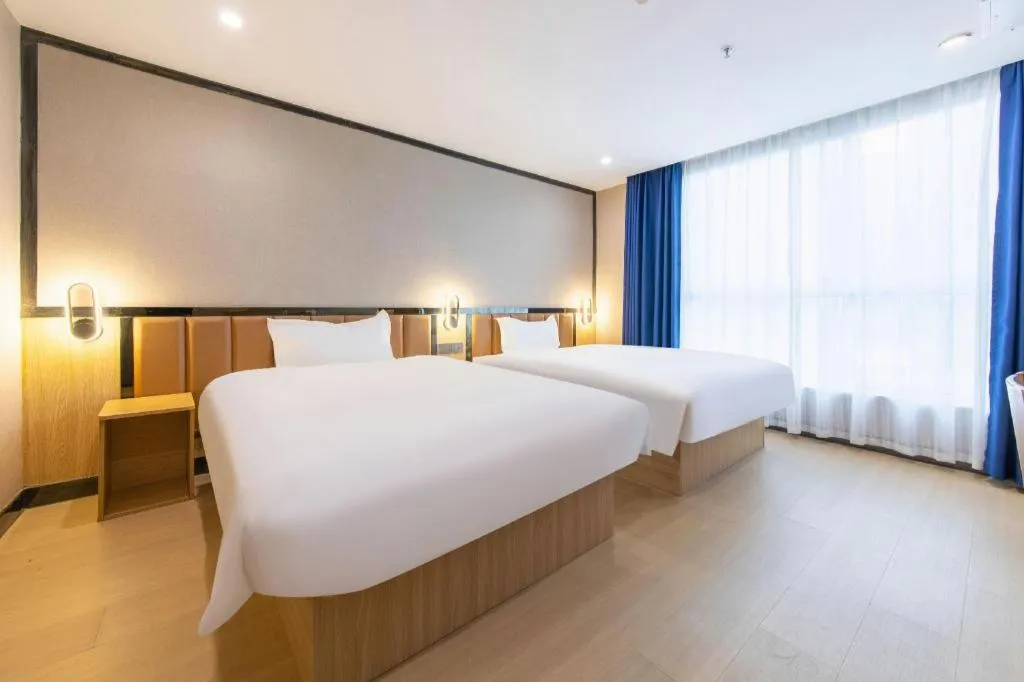 Bed in 7 Days Premium·Guangzhou Dongxiaonan Subway Station