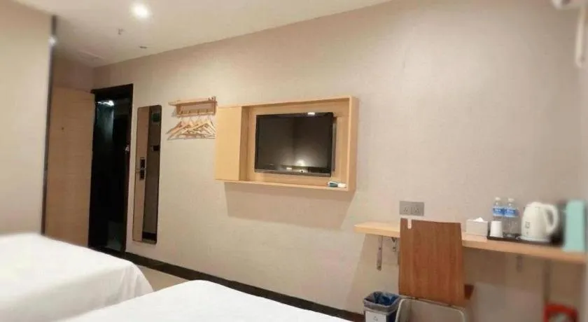 Bed in 7 Days Premium·Guangzhou Dongxiaonan Subway Station