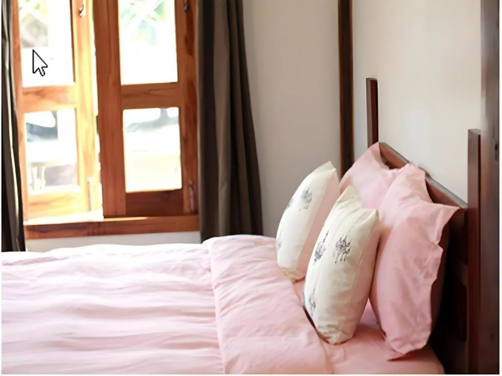 Bed in Banmaihom Resort Amphawa