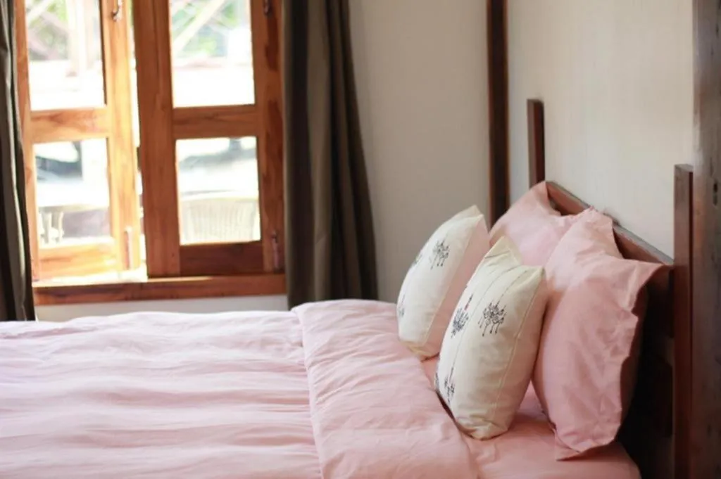 Bed in Banmaihom Resort Amphawa