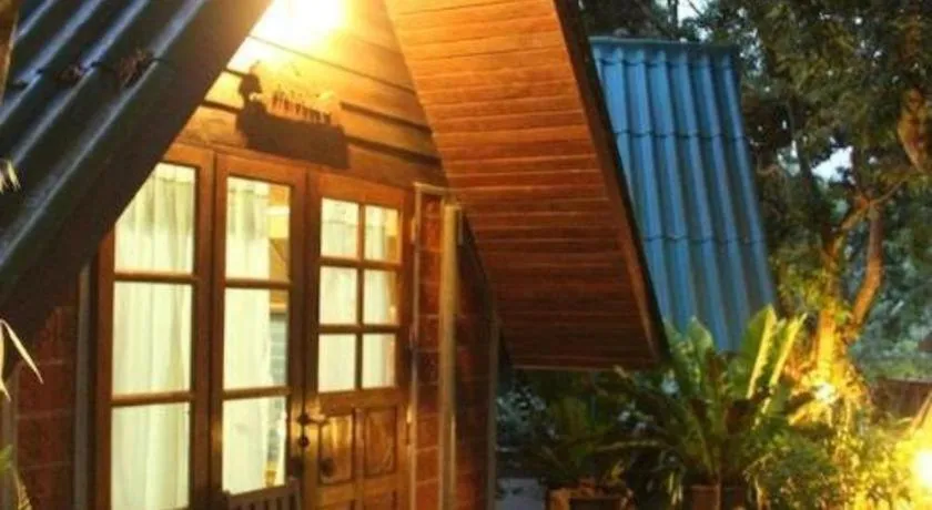 Banmaihom Resort Amphawa