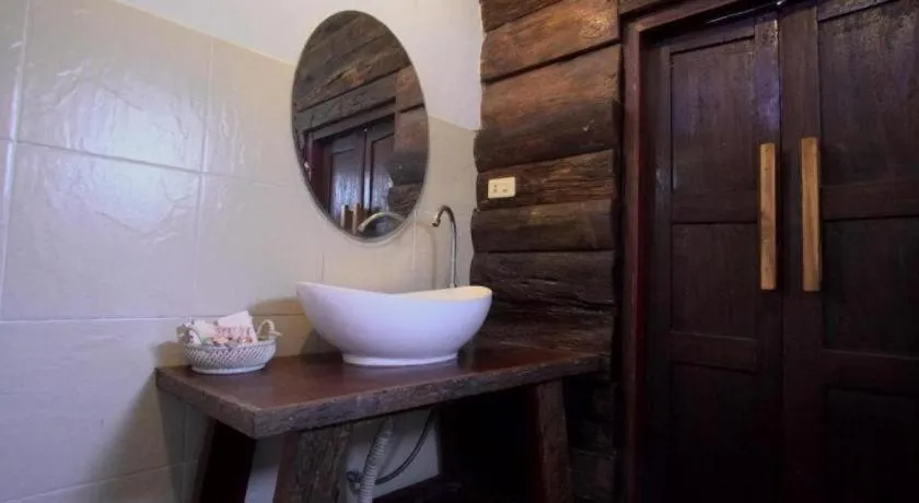 Banmaihom Resort Amphawa