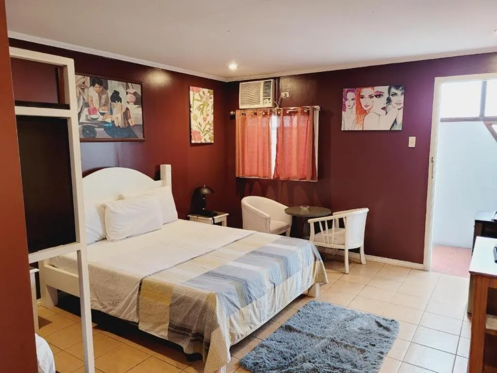 Bed in Walk Around Hotel