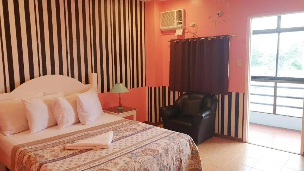 Bed in Walk Around Hotel