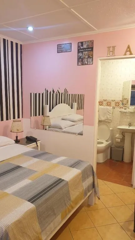 Bed in Walk Around Hotel