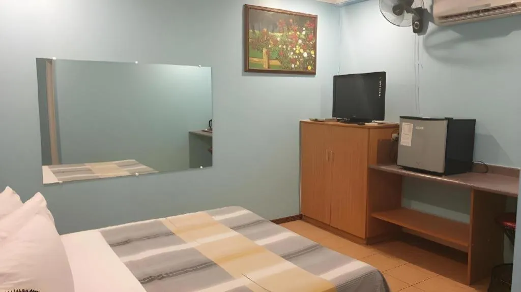 Bed in Walk Around Hotel