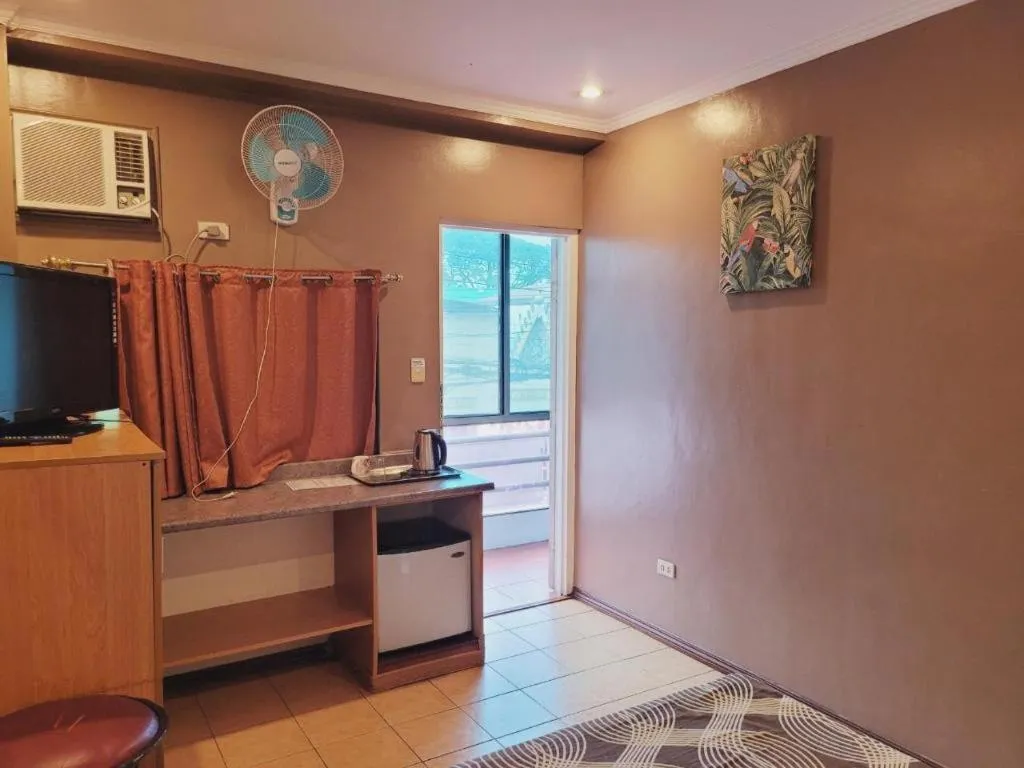 Bed in Walk Around Hotel