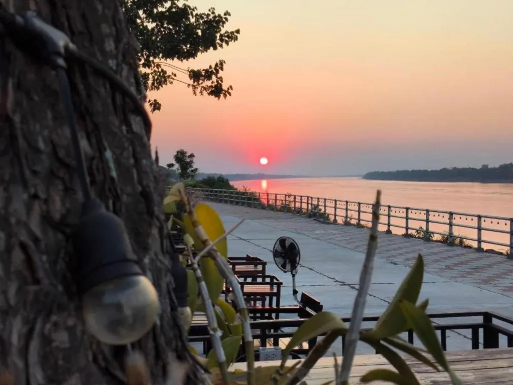 Laekhong River Resort