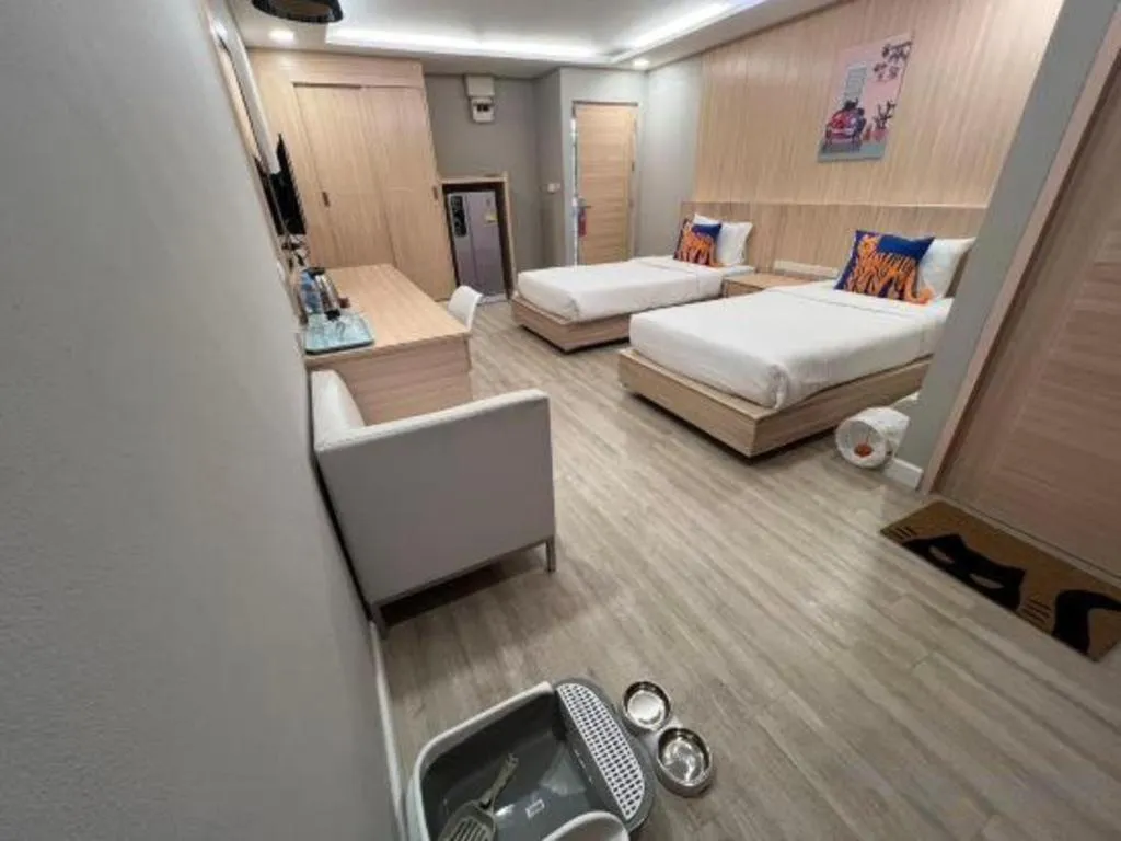 Bed in OYO 1126 Curve Boutique Pattaya