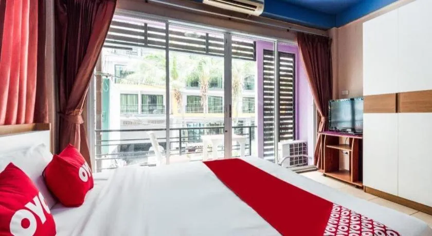 Bed in OYO 826 Cozy Rooms