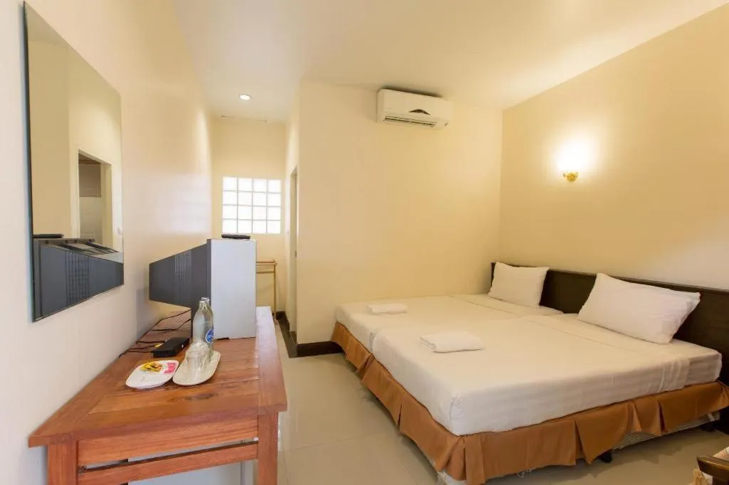 Bed in Kiang Talay Resort