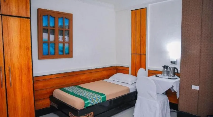 Bed in Marcian Business Hotel