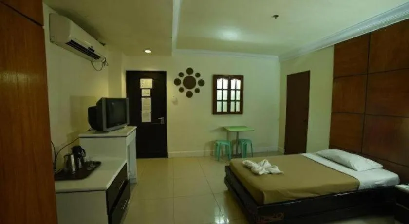 Bed in Marcian Business Hotel