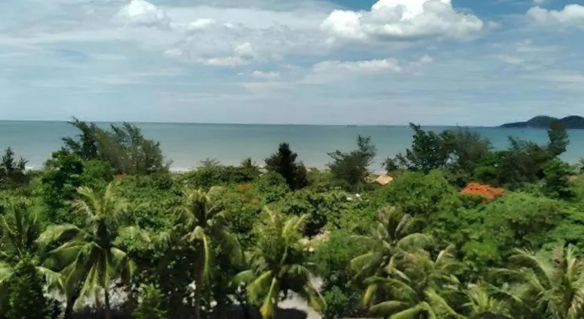 Hon Ngu Hotel Cua Lo Beach